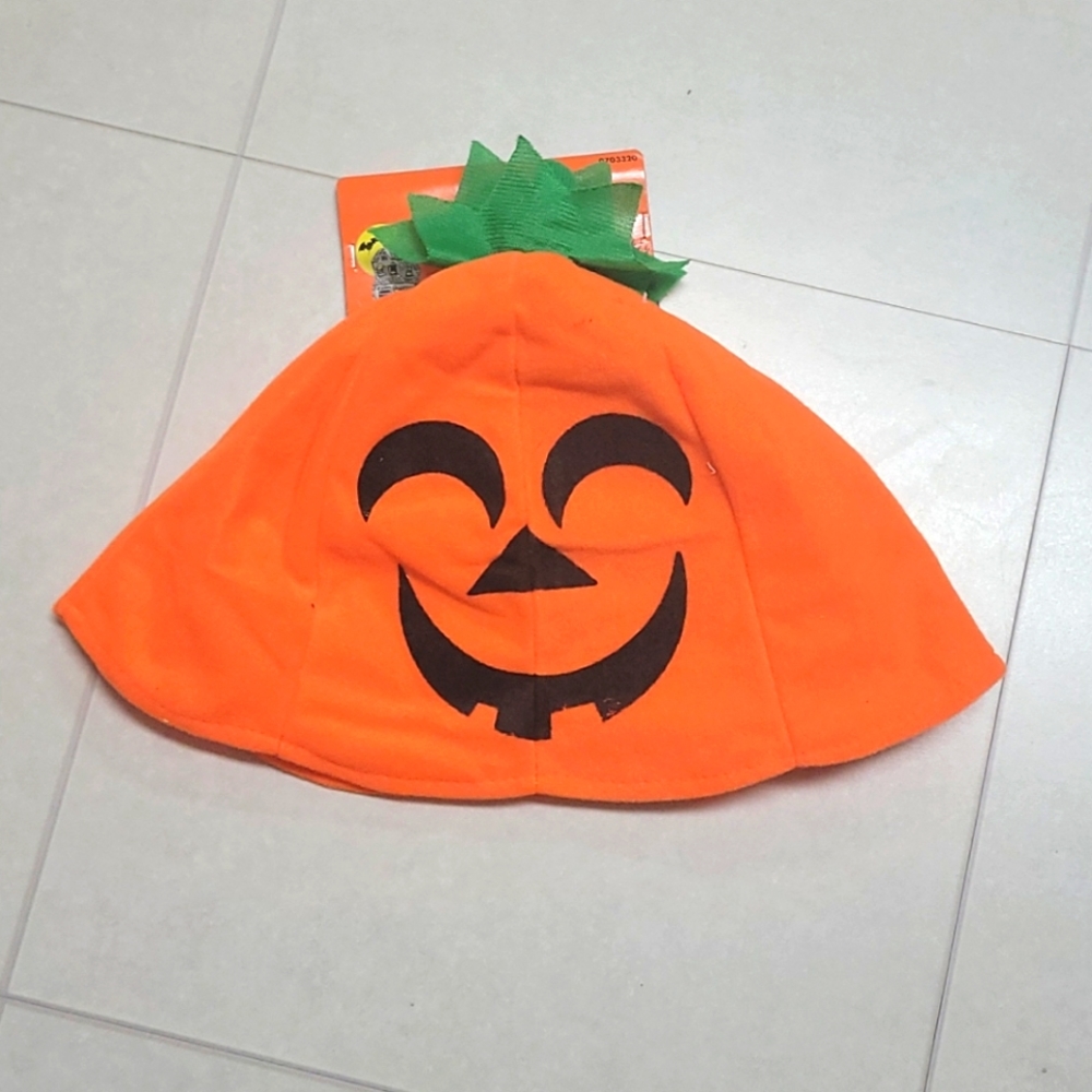 Halloween Pumpkin Hat - Spooky and Stylish!